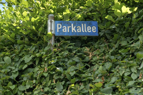 Parkallee, street sign, reich, Germany