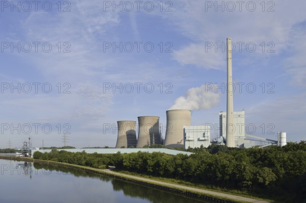 Gersteinwerk power station and Datteln-Hamm Canal, Werne-Stockum, North Rhine-Westphalia, Germany