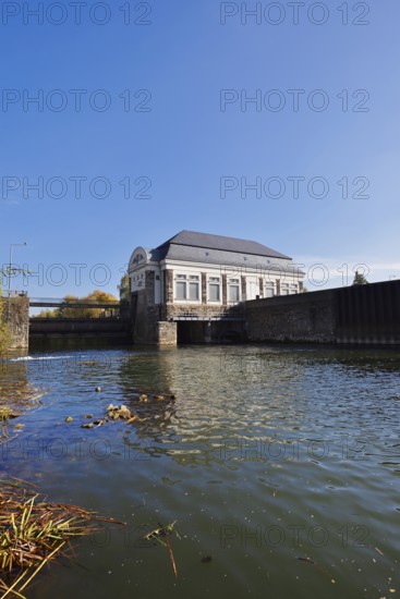 Lippe with Hamm lock, Hamm, North Rhine-Westphalia, Germany