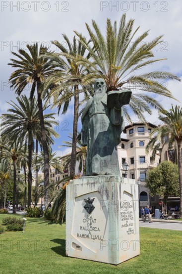 Monument to Ramon Llull, Palma de Majorca, Majorca, Balearic Islands, Spain