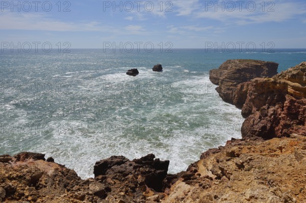 Rocky coast, Carrapateira, Parque Natural do Sudoeste Alentejano e Costa Vicentina, Algarve, Portugal