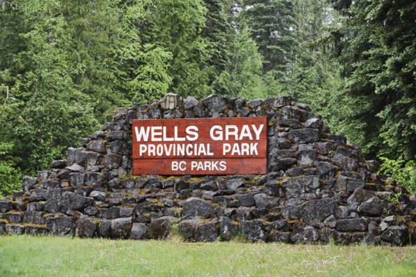 Sign at the park entrance, Wells Gray Provincial Park, British Columbia, Canada