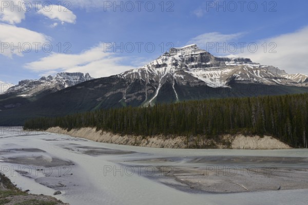 Mount Amery and the Alexandra River, Icefields Parkway, Banff National Park, Alberta, Canada