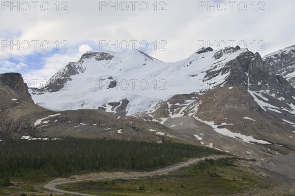 Mount Athabasca, Columbia Icefield, Icefields Parkway, Jasper National Park, Alberta, Canada