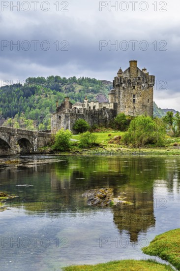 Eilean Donan Castle, Loch Duich, Isle of Skye, Highlands, Scotland, UK