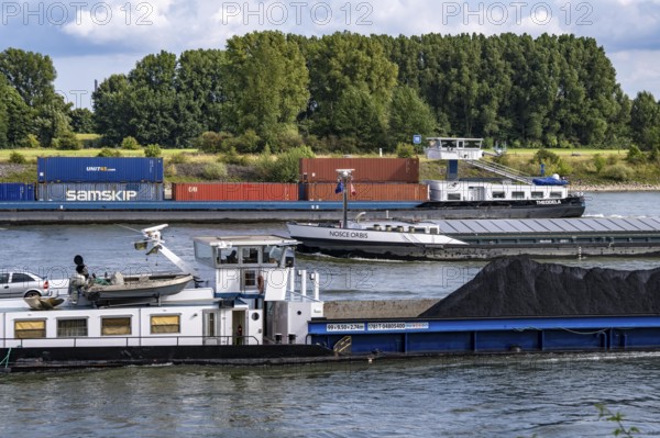 The Rhine near Duisburg, cargo ships, DU-Beeckerwerth North Rhine-Westphalia, Germany