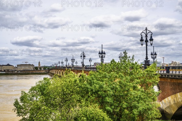 Bridge Pont de Pierre, Bordeaux, Gironde, Nouvelle-Aquitaine, France