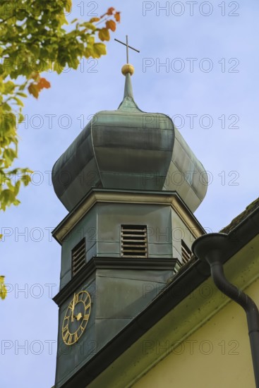 Chapel of St Wolfgang Oberuhldingen, built in 1711, onion dome, church tower, clock, sacred building, cross, district of Oberuhldingen, municipality of Uhldingen-Mühlhofen, Lake Constance district, Baden-Württemberg, Germany