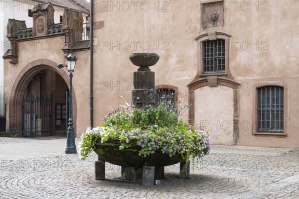 Ancienne Douane, Old Customs House, built 1515-1518, Haguenau, Hagenau, Alsace, France