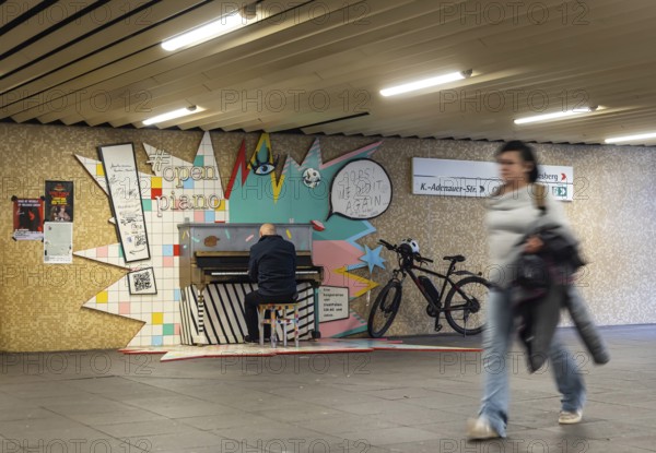 Open piano at the Charlottenplatz tram stop. The project is a cooperation between StadtPalais, Stuttgarter Strassenbahnen AG and the Jukus Youth Art School. Stuttgart, Baden-Württemberg, Germany