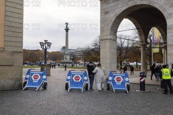 In the run-up to Christmas, the cityscape is characterized by terrorist blockages. Drive-through barriers secure the city center when there are many people on roads and squares due to events. Castle Square in Stuttgart, Baden-Württemberg, Germany