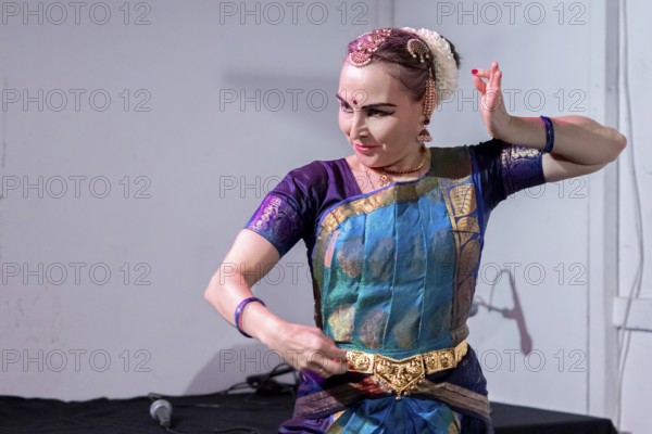 Eva Isolde Balzer, dancer, Hope in Resonance, Carnatic Music and Bharatanatyam Fundrising Evening For Gaza, 08.11.2025, ITZ, intercultural dance center, Berlin, Germany