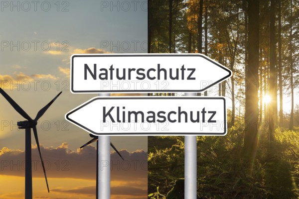(Photo montage) Directional arrows in front of a picture with wind turbines and a picture with a forest show the options CLIMATE PROTECTION and NATURE CONSERVATION
