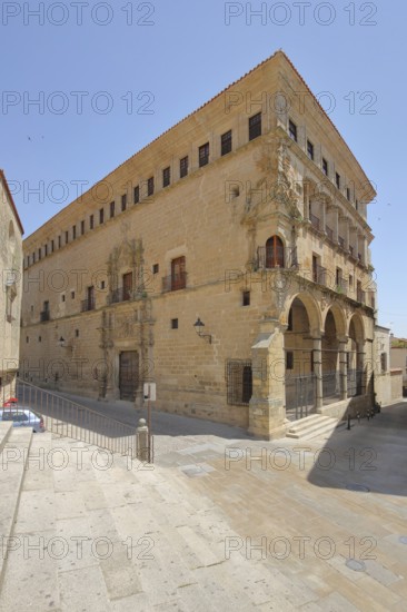 Palacio de San Carlos Palace, Palacio de los Vargas-Carvajal, Market Square, Plaza Mayor, Trujillo, Extremadura, Spain