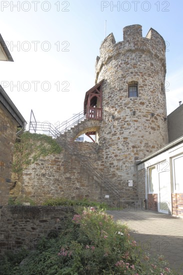 Historic city wall and tower with battlements, city fortifications, Lahnstein, Rhineland-Palatinate, Upper Middle Rhine Valley, Germany