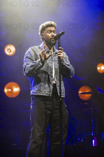 Calum Scott live on The Avenoir Tour at Berlin's Tempodrom on 04.11.2025