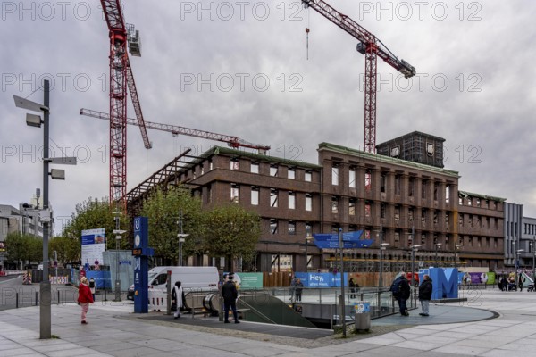 Construction site of the House of Knowledge project, in Bochum, a brick building orphaned for many years will be rebuilt, will then house the VHS, public library and UniverCity as well as a market hall, Bochum North Rhine-Westphalia, Germany