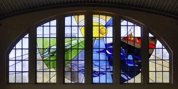 Lead glazing of the windows above the main entrance with the title Four Elements by Horst Bohatschek, Löhne railway station, North Rhine-Westphalia, Germany