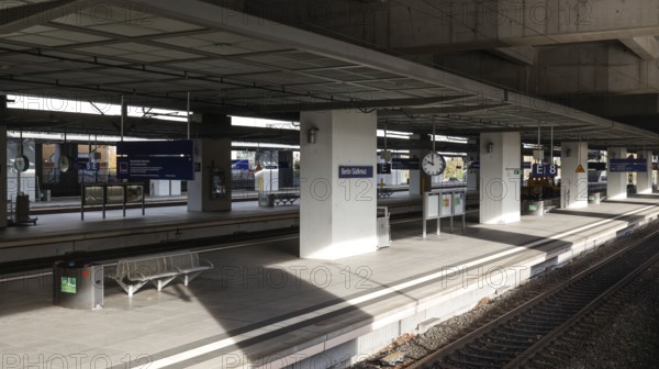 Empty platform at Berlin Südkreuz station, 31.10.2025. There are no ICE trains stopping at Südkreuz station as the station is closed to long-distance and regional traffic due to construction as part of the Dresden Railway, Berlin, Germany