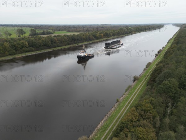 Tugboats bring a lock gate through the Kiel Canal, NOK, Kiel Canal, Kiel Canal, Schleswig-Holstein, Germany