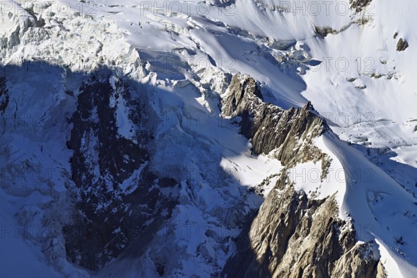 Detailed view of a glacier on a mountain, Dôme du Goûter, viewing platform, Aiguille du Midi mountain station, Chamonix-Mont-Blanc, Haute-Savoie, France