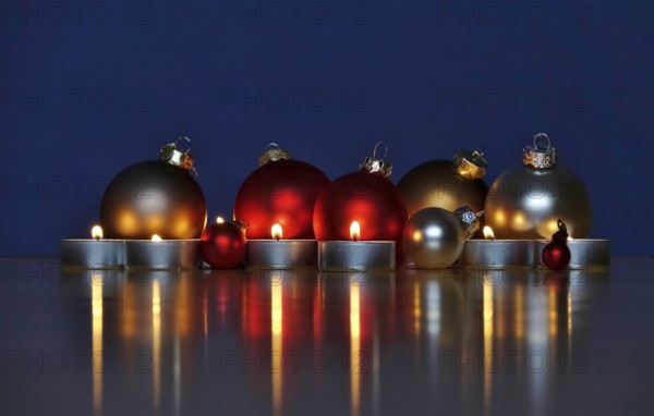 Still life with Christmas tree balls and candles, Germany