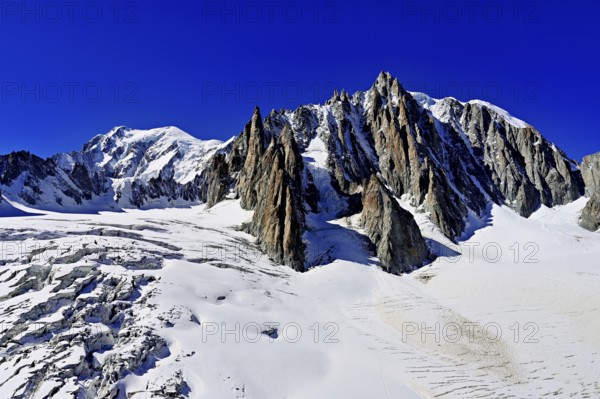 View of the mountains from the Télécabine Panorama Railway, Mont Blanc, Le Mont Blanc du Tacul, in the foreground the glacier du Géant, Chamonix-Mont-Blanc, Haute-Savoie, France