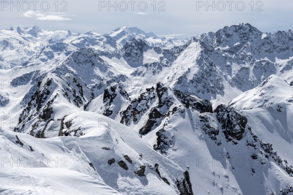 View of mountain panorama, mountain landscape in winter, Albula Alps, Rhaetian Alps, Graubünden, Switzerland