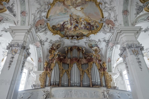 St. George and James Catholic Church, interior view, ceiling frescoes and organ, Isny, Allgäu, Baden-Württemberg, Germany