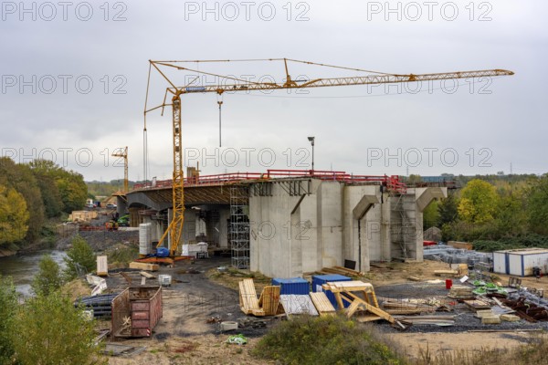 Four-lane new building of the town bypass in Wesel, B58n, here the bridge structure across the Lippe estuary into the Rhine, so far traffic flows through the town towards the Rhine bridge Wesel westwards, or vice versa, over 23, 000 vehicles use this route, after completion, traffic then runs between A3 in the east and A57 around the town, Wesel North Rhine-Westphalia
