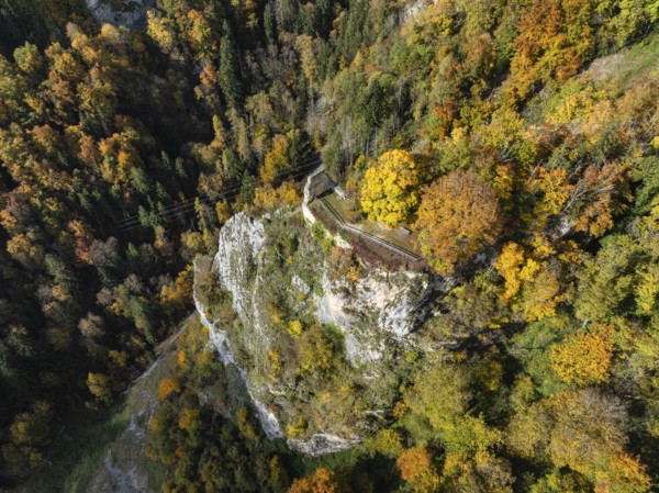 Aerial view of the viewpoint, shovels and Hausen Castle, also known as the Hausen ruins, surrounded by autumn vegetation, a ruin of a castle above the village of Hausen in the valley in the Upper Danube Valley, Beuron, Sigmaringen district, Baden-Württemberg, Germany