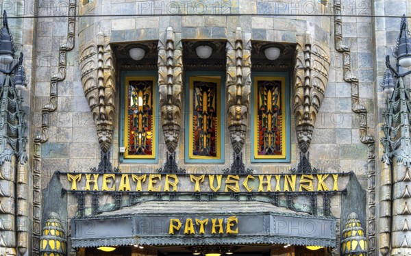 Tuschinski Theatre, Pathé Tuschinski, traditional 1920s Art Deco style cinema, Reguliersbreestraat, Amsterdam, Netherlands