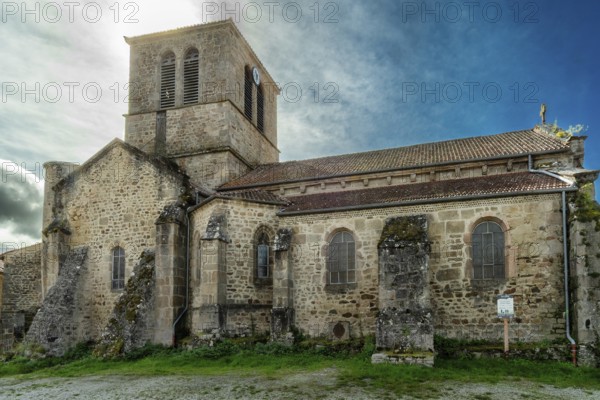 Dore l'église village. Saint Blaise church, Puy de Dome, Auvergne Rhone Alpes, France