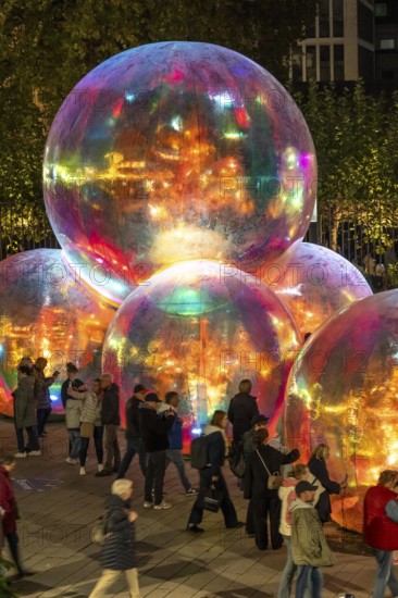 The 10th Essen Light Festival, in the city centre, second largest light art festival in Germany, light art on the Burgplatz, Evanescent light installation, by the Australian artist duo Atelier Sisu, large bubble-like spheres, with light and sound, Essen, North Rhine-Westphalia, Germany