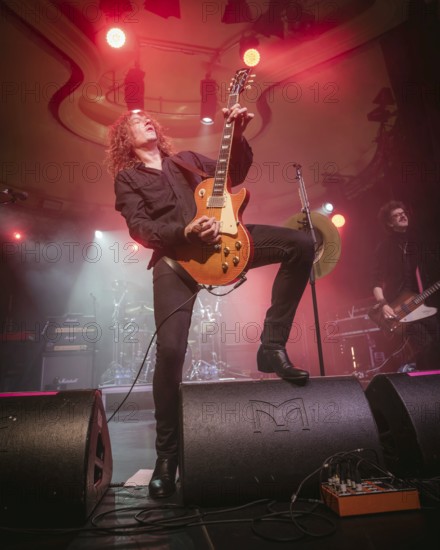 Dan Hawkins from The Darkness live on Dreams On Toast Tour at Metropol Berlin on 10/10/2025