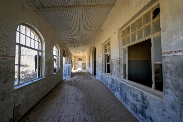 Former residential building, interior photo, Kolmanskop, restricted diamond area, near Lüderitz, Karas region, Namibia