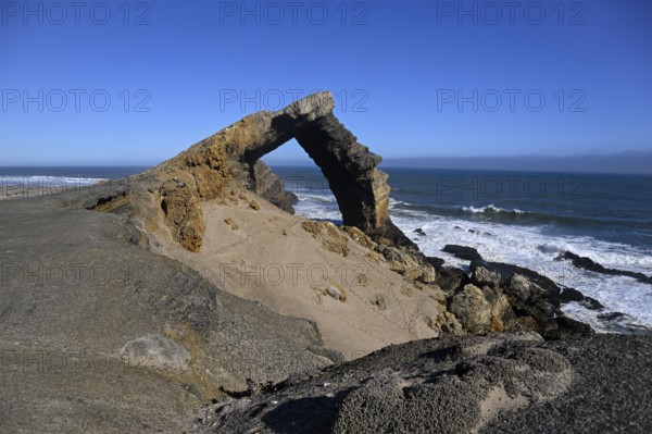 Arch rock, 55 metre high limestone arch, restricted diamond area, near Lüderitz, Karas region, Namibia