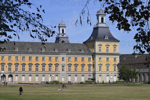 Main building of the Rheinische Friedrich-Wilhelms-Universität Bonn
