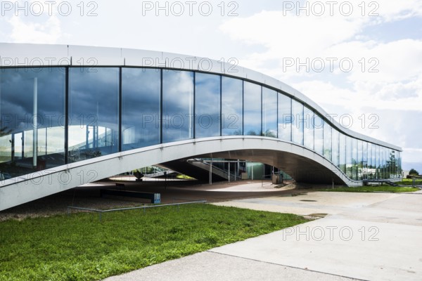 Rolex Learning Centre, SANAA architects, École polytechnique fédérale de Lausanne, EPFL, Lausanne, Switzerland