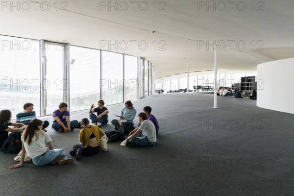 Interior view, Rolex Learning Centre, École polytechnique fédérale de Lausanne, EPFL, Lausanne, Switzerland