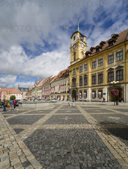 Old town centre and town hall in Baroque style, protected cultural monument, Roland Fountain, market square, Cheb, Eger, Egerland, Bohemia, Czech Republic, Czech Republic