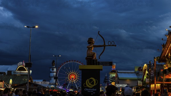 Toilet sign on the evening festival meadow, Theresienwiese, Oktoberfest, Munich, Upper Bavaria, Bavaria, Germany