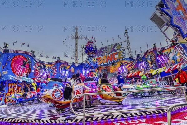 Oktoberfest attraction, Break Dance at a standstill, Festwiese, Theresienwiese, Oktoberfest, Munich, Upper Bavaria, Bavaria, Germany