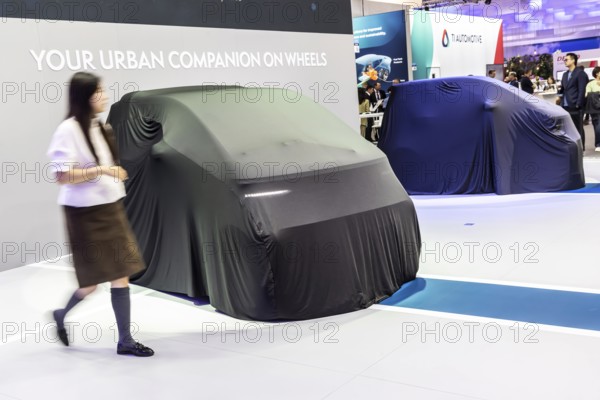 Still veiled: World premiere of Linktour. The Chinese manufacturer presents a city runabout for urban mobility. IAA MOBILITY in Munich. The motor show presents itself as a holistic mobility trade fair. Cars continue to take centre stage, however, and Chinese manufacturers are gaining ground. Munich, Bavaria, Germany