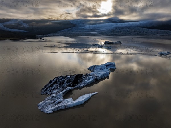 Icebergs, ice floes, glacial lake, glacier, summer, evening mood, aerial view, Fjallsjökull, Vatnajökull National Park, Iceland