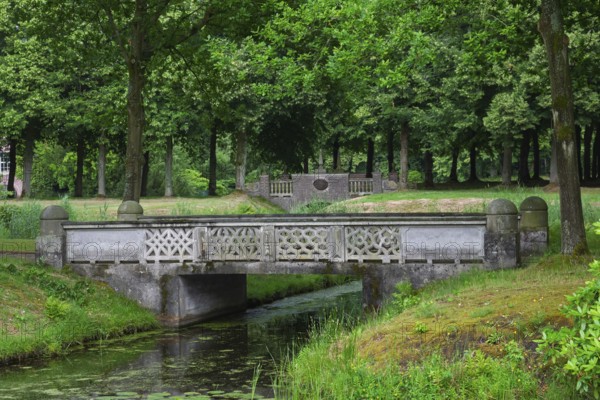Park of Lütetsburg Castle, Lütetsburg, East Frisia, Lower Saxony, Germany