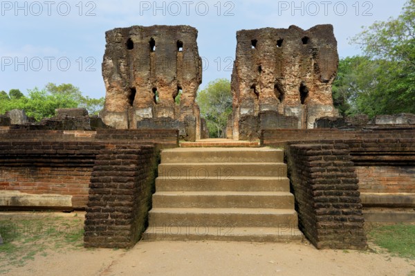Ruins of the seven storied Royal Palace Vijayotpaya, Polonnaruwa ruins of the garden-city created by Parakramabahu the Great in the 12th century, Polonnaruwa, Sri Lanka