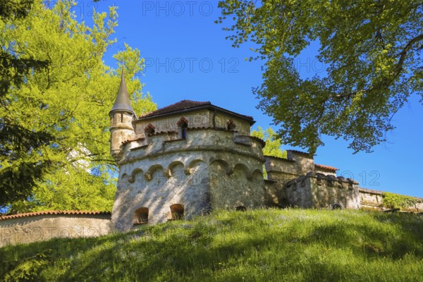 Lichtenstein Castle, fairytale castle of Württemberg, romantic fairytale castle on the eaves of the Swabian Alb, historicism, architecture, new building 1840-1842, according to plans by the architect Carl Alexander Heideloff, 19th century, exterior of the Marienkapelle, Honau, municipality of Lichtenstein, Baden-Württemberg, Germany