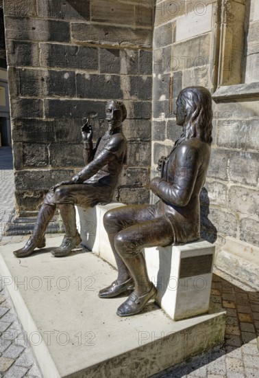 Bronze figures of Heinrich Schütz and Friedrich von Hardenberg alias Novalis by the artists Grit Bergner and Steffen Ahrens at the Protestant late Gothic St. Mary's Church, town church, market square, Weißenfels, Saxony-Anhalt, Germany