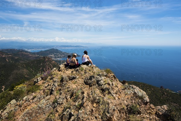 Panorama, Pic du Cap Roux, near Anthéor, Saint-Raphaël, Massif de l'Esterel, Esterel Mountains, Département Var, Cote d'Azur, Provence-Alpes-Côte d'Azur, France